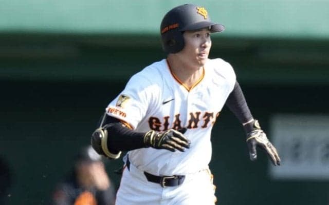 「今年のジャイアンツはピッチャーがいいだけに先行逃げ切りでいく」守備力重視の中、球界OBが着目する＂陰のキーマン＂「絶対、チャンスがある」