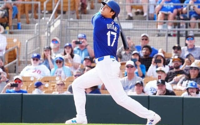 大谷翔平、菊池雄星撃ちで“今季1号”　OP戦初出場第1打席いきなり…豪快弾に球場大歓声