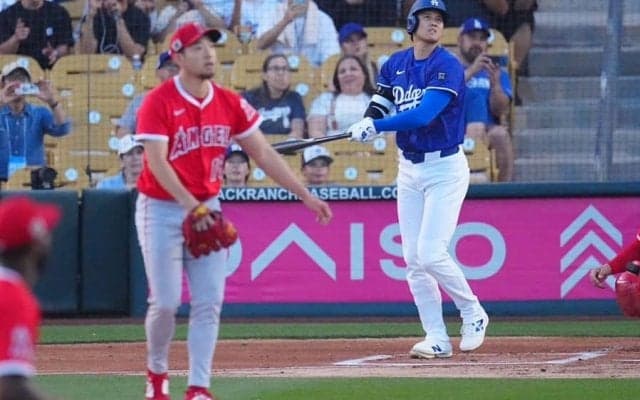 大谷翔平、菊池雄星から“今季1号”　3打数1安打1打点、東京開幕戦へ好発進