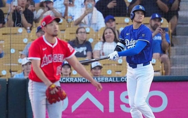 大谷の初打席で解説者「帰ろうか？」→「帰らないで！」　衝撃弾に現地実況も大盛り上がり
