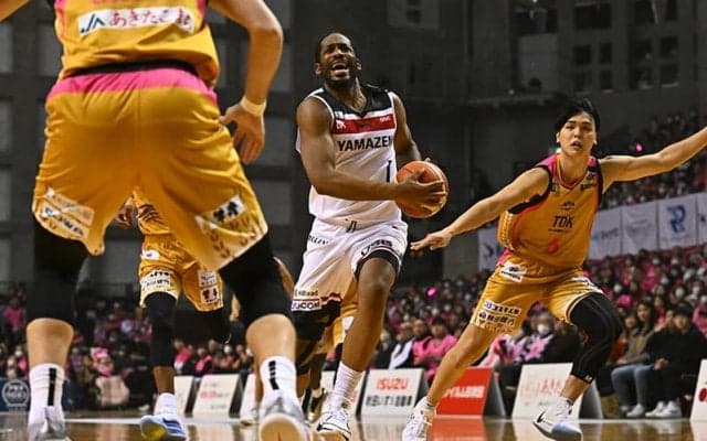 三遠の勢い止まらず105得点で18連勝…吉井欠場も“日本代表トリオ”ら勝利に貢献