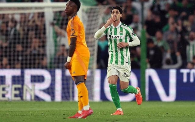 CLダービー控えるマドリーが痛恨の敗戦…イスコ1G1Aの好調ベティスに逆転負け【ラ・リーガ】