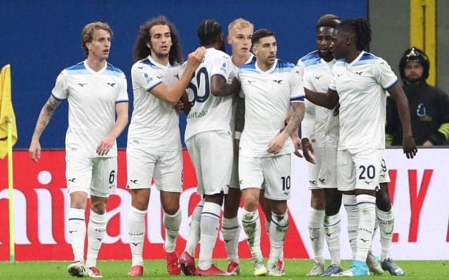 ラツィオが後半ATのPK弾で競り勝ち暫定4位浮上、10人ミランは一時追いつく意地見せるも3連敗【セリエA】