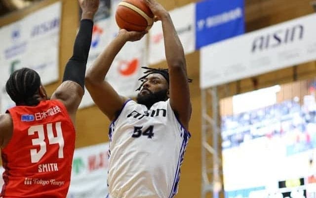 シーホース三河、東地区の強豪千葉ジェッツとのホームでの対戦を１勝１敗で乗り切る