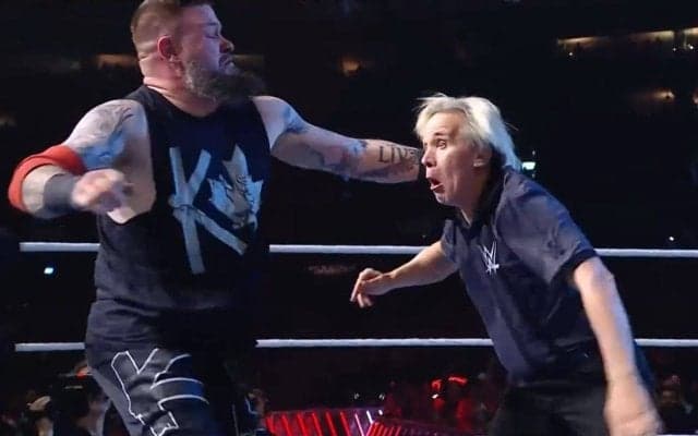 「ダメでしょこれ」レフェリー襲撃で“失神”の異常事態 駆けつけた代役レフェリーも続々…まさかの暴挙に騒然