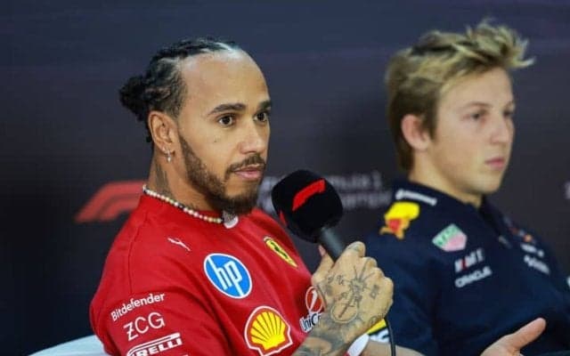 「違う要求に適応していくのは面白い」新天地でテストを重ねるハミルトン　ドライブの感触にポジティブなコメント「異なる特性が新鮮」