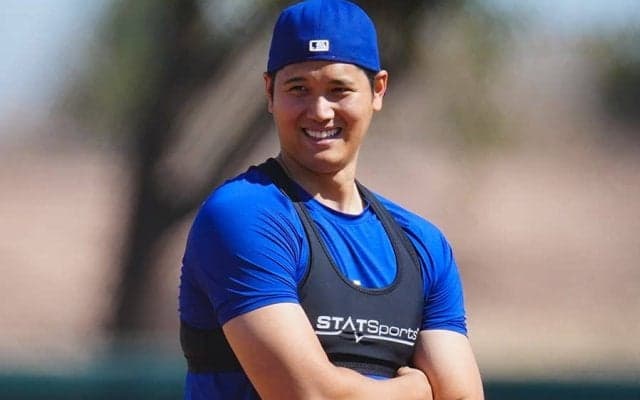 大谷翔平に「持たせちゃダメ」　相次ぐ錯覚も…手にした“逸品”が「確かにでかい」