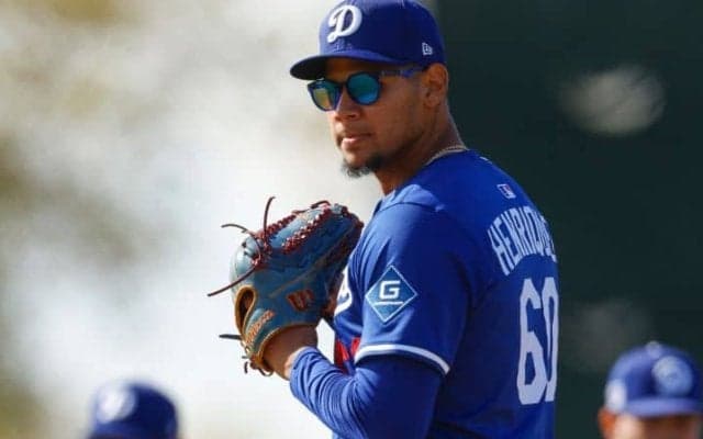 ド軍22歳の“有望株”が開幕アウト　167キロ右腕の離脱でブルペン陣は「負傷に悩まされ続けている」