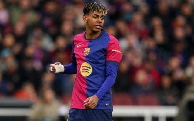 「間違いなく更新する」ヤマルの新契約について代理人やバルセロナ会長が協議、出番得られぬアンス・ファティは「プレーする必要がある」