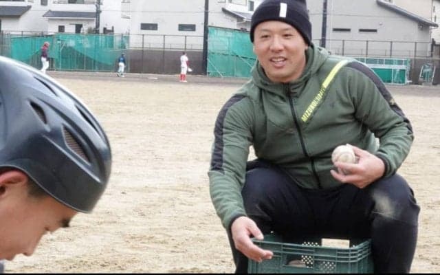 ヤクルト戦力外→打診断り「色んな世界が見たい」　元プロ捕手が球児に伝える“責任と決断”