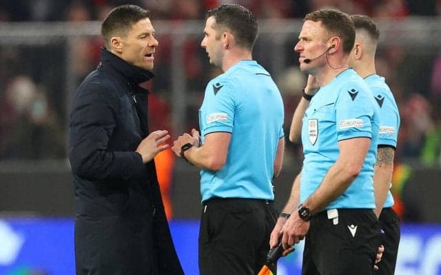 GKのミスに退場者、バイエルンに完敗のシャビ・アロンソ監督は｢多くのことが不利に働いたが、それは我々の責任｣と自滅を認める