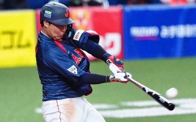 侍J大山、代表初アーチ　京セラD大歓声…6年ぶり「日の丸」で豪快弾、5回一挙7得点の猛攻