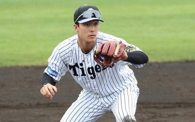 阪神24歳に仰天「ガチで上手すぎる」　試合開始10秒で釘付け…“安打強奪”が「エグい」