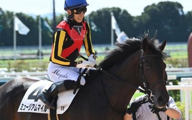 【AI予想・弥生賞】クラシックへの登竜門！ 複勝率100％のデータに該当した人工知能の本命とは