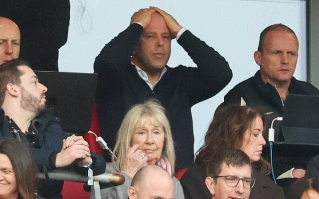 前半ビハインドから後半の3発でセインツに逆転勝利のリバプール、ベンチ入り禁止のスロット監督はハーフタイムに喝