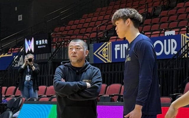 「ああいう人が勝つんですよ」琉球の指揮官が日本代表有望株に説く“勝者のスキル”