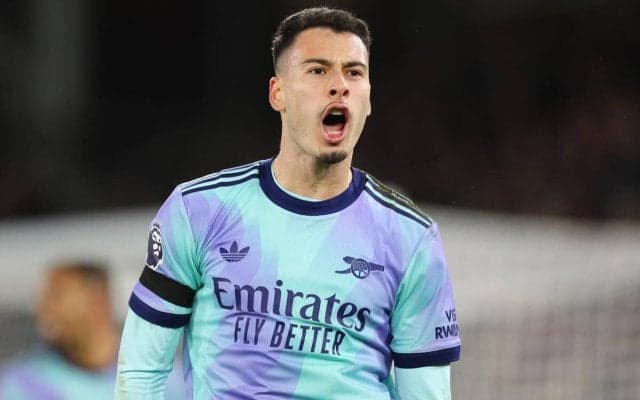 攻撃の駒不足のアーセナルに朗報、マルティネッリがマンチェスター遠征に帯同…復帰の可能性も