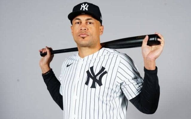 「ヤンキース打線は一気に迫力を失う」スタントンの長期離脱の可能性を地元メディアが示唆　両肘回復見通せず「手術ならば開幕前でのシーズン終了も」