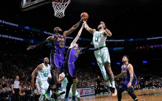 レイカーズ対セルティックスのチケット最高価格は340万円に…TDガーデン史上最高額