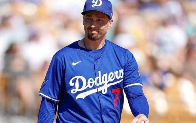 宿敵からド軍電撃移籍の“裏側”　CY賞左腕の激白…古巣は「僕と話さえしなかった」