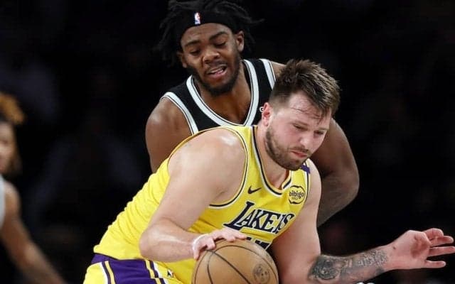 ケガ人続出のレイカーズがネッツに苦杯…レブロンや八村塁など主力4人欠場