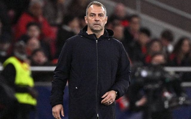 悲しみを乗り越えCLベスト8進出を目指すバルセロナ、フリック監督「彼のためにプレーし、彼のために勝つことがとても重要」