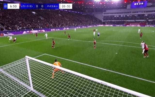 衝撃！ ドイツの至宝、“神業ダブルタッチ”が「意味がわからない」「えぐすぎるって笑」「何回でも見れる」ムシアラが“踊るようなドリブル”で突破した瞬間