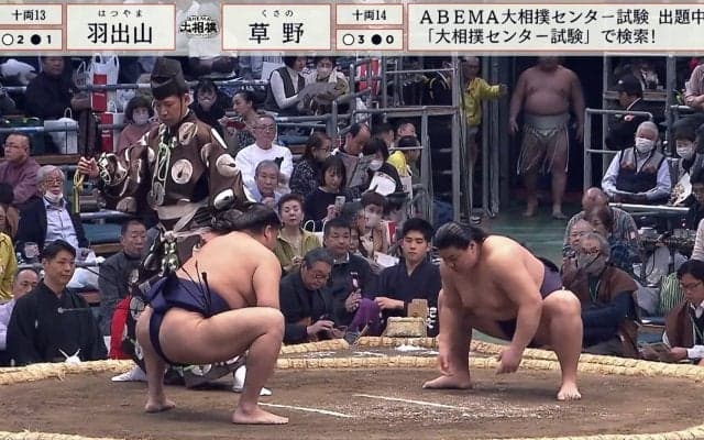 「映ってるやないかい」大相撲中継の“人気芸人”にファンからツッコミ殺到 一時離席も、“前相撲”から会場入りの本気度