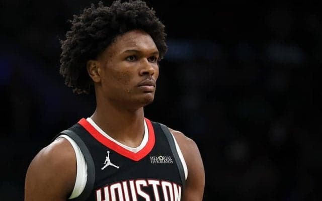 攻防両面で活躍するロケッツのアメン・トンプソンが左足首捻挫で戦線離脱