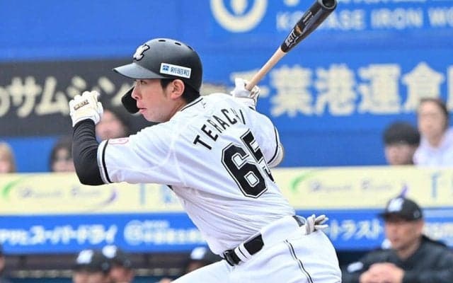 19歳捕手が驚異の「.400＆1.038」　急成長で開幕マスクも…監督称賛「安心して見られる」