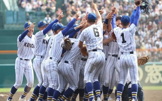 【選抜高校野球】識者５人が優勝校を予想！ 大本命・横浜の死角は？ 健大高崎の連覇は？ ダークホースは？
