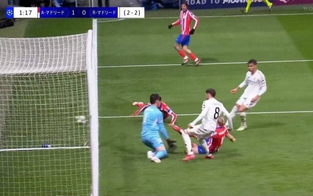 「ザルなんだよ！」衝撃の“28秒弾”に選手呆然！「気抜いてたか？」超高速カウンターでR・マドリードの守備陣が瞬間崩壊「ムカつくくらい綺麗にやられた」