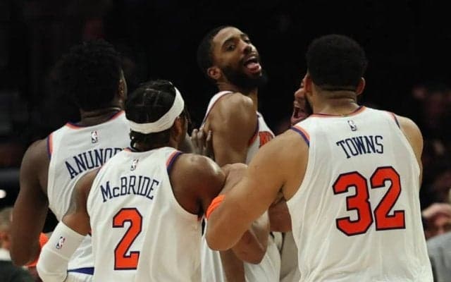 ミケル・ブリッジズが逆転3Pブザービーター…劇的勝利を飾り”元祖比江島ポーズ”も披露