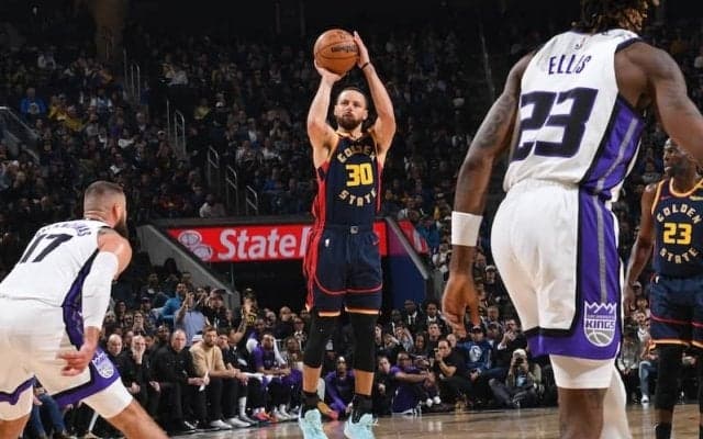 ステフィン・カリーが前人未到の大記録達成…3ポイント通算4000本成功