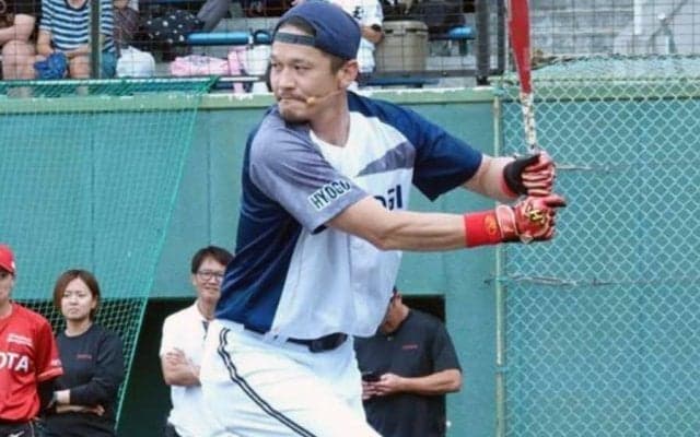 “3年後の復活”へ人生初営業　賛同続々…ソフト普及に挑む「最後の近鉄戦士」の今