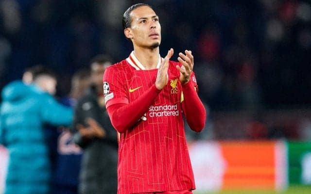 「パニックになる必要はない」リバプールとの契約延長進まぬファン・ダイク、自身の去就については「わからないが…」