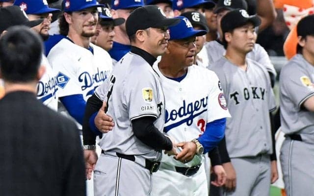 大谷翔平は「やっぱり打つ」　試合前に記念撮影、巨人・阿部監督「感謝してます」