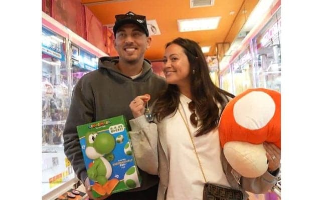 ド軍捕手、日本観光で妻と大はしゃぎ「Oh…」　“人気者”との戦いは「めちゃくちゃ頑張った」