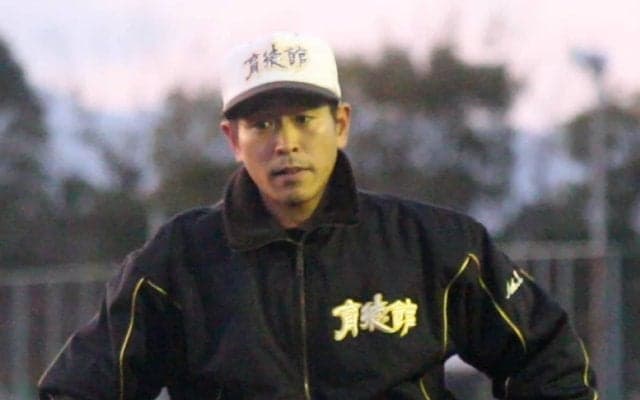 福岡最古の名門校を秋準優勝に…独立L出身熱血監督が語る「人間力の野球」