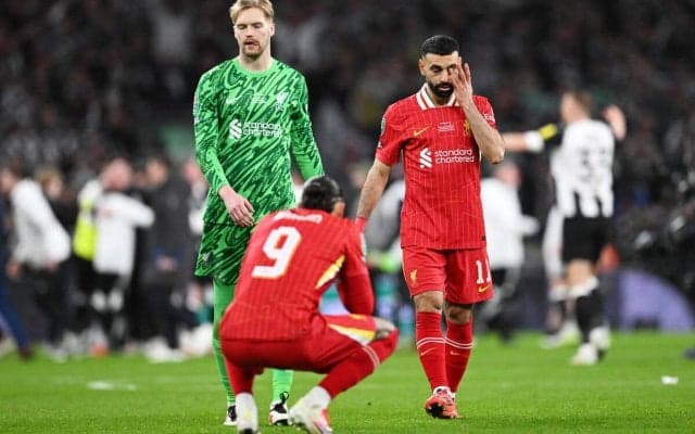 「なぜ遠藤航を先発させない？」「サラー以外の攻撃陣が…」2つのタイトル逃したリバプール…チーム編成やスロット監督の采配への疑問も