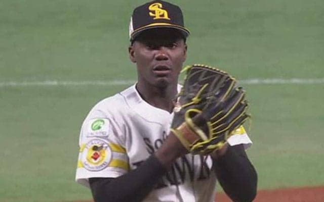 鷹左腕が6回完全投球　日本ハムは1イニング3発で巨人に快勝…パリーグOP戦5試合