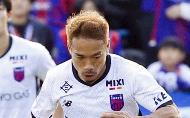 サッカー日本代表の選考に残る違和感の象徴 長友佑都に代わる選手はいないのか