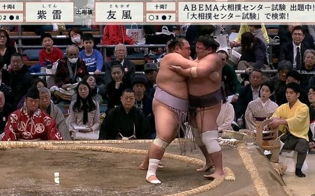 「すごい流血だ」「フラフラで怖い」力士が頭から出血 熱戦直後、まさかの事態…驚きと心配の声
