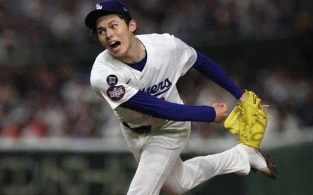 大観衆の前で「驚くべき冷静さだ」 佐々木朗希が四球連発の後に連続奪三振でピンチ脱出 ド軍専門サイトが称賛「重圧に耐えられる投手はそう多くない」