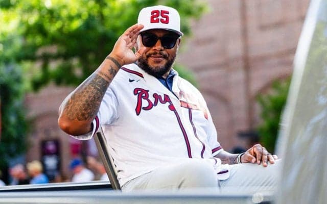 ド軍開幕戦にいた“懐かしの人物”　大物大集結に興奮の声「仙台おいでよ」