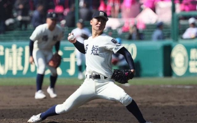 西日本短大付が大垣日大を破り、OBの日本ハム・新庄監督に春初勝利届けた！中野が完封一番乗り、斉藤がランニング本塁打で大会1号！【25年センバツ】
