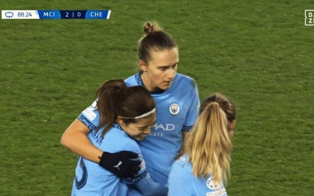 「別の惑星から来た」マンＣ長谷川唯の“超絶フェイント”にファン熱狂！「本当に凄い」「まるでヴェッラッティ」チェルシー翻弄→追加点演出の一部始終