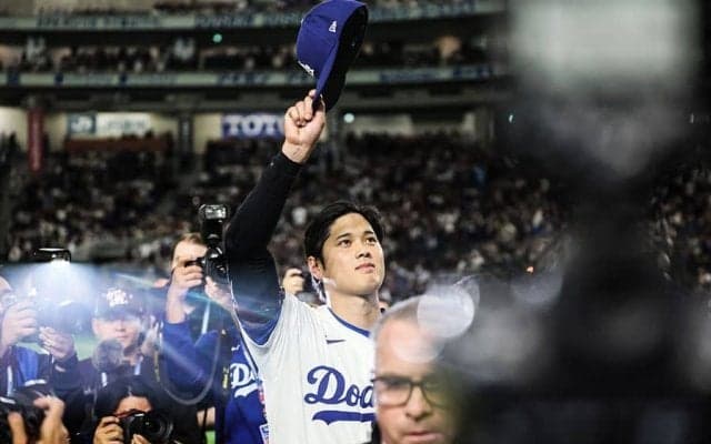 東京Dに現れた“人気タレント”は「圧倒的オーラ」　スーツ姿で現場へ…X注目