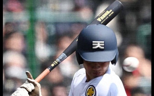 「ベンチに戻らせて…」左目付近に死球の天理・石井　センバツ