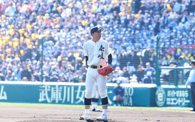 離島から初の甲子園、寄付は450万円超　応援団は10時間移動…感動の超満員の背景